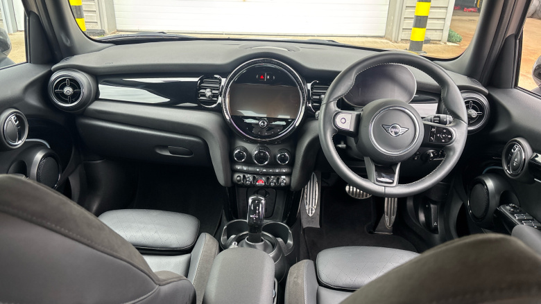 MINI Cooper 1.5 C Sport 5dr Auto Petrol Hatchback